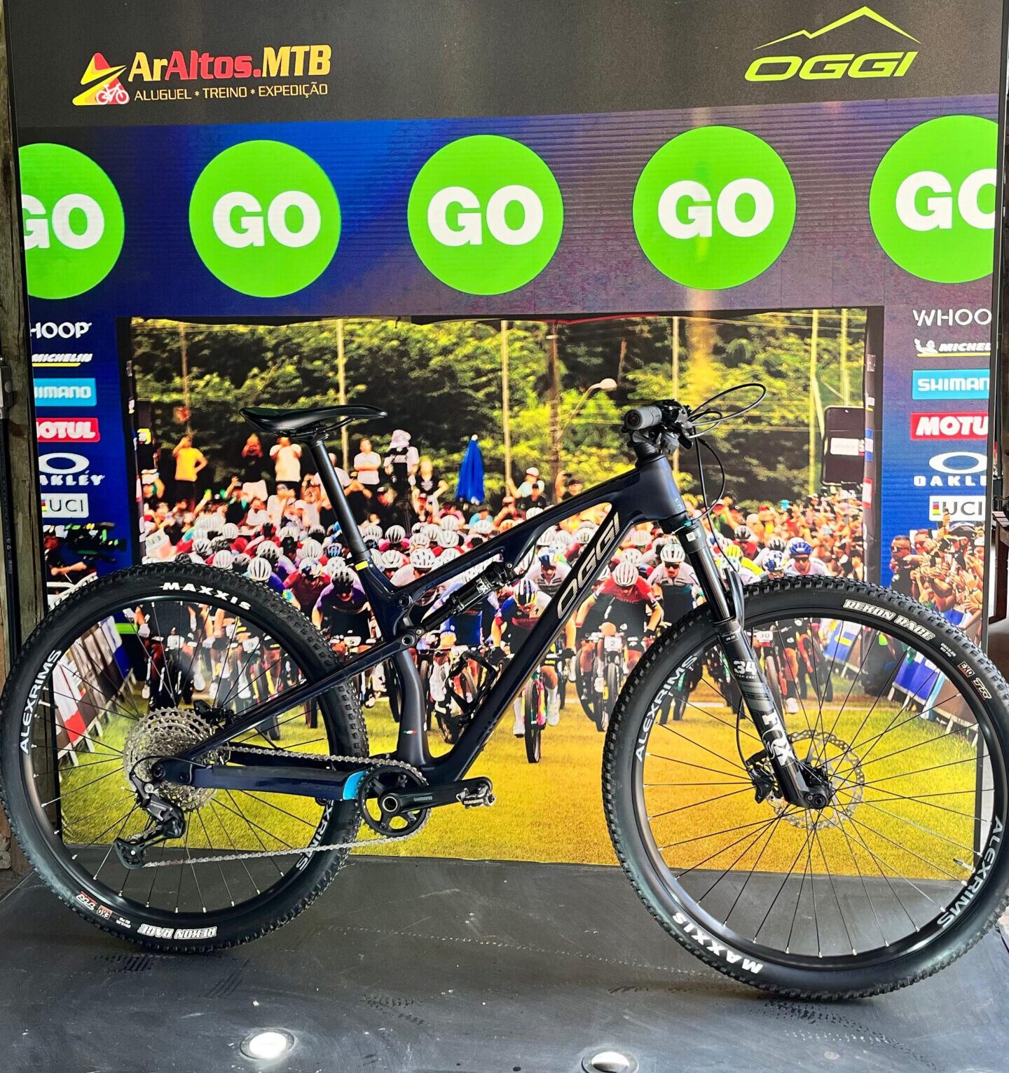 Capa de Bike OGGI Cattura Sport 2025