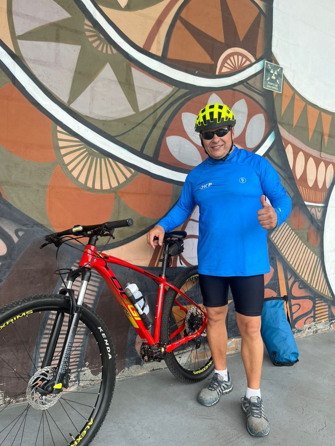 Marcelo Luz e sua bike em Aparecida