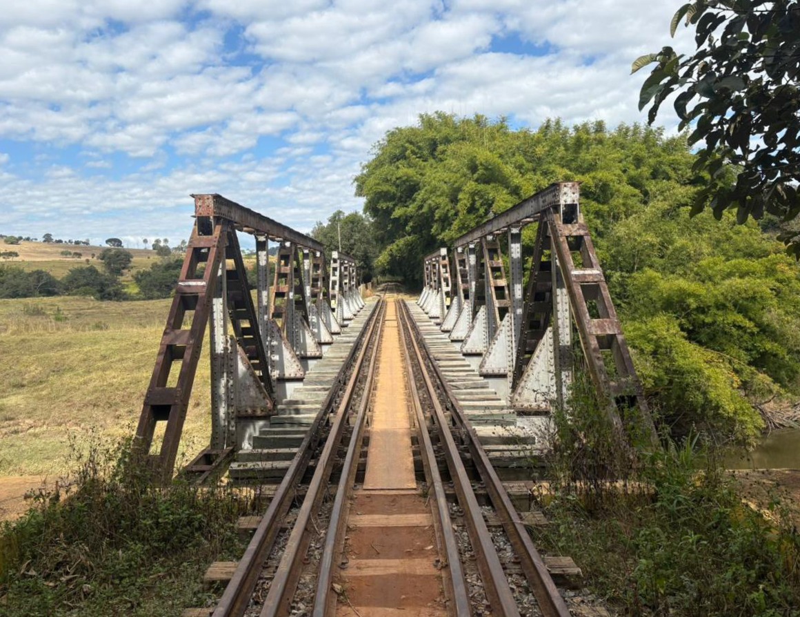 Ponte durante o roteiro de bicicleta Caminho dos Anjos