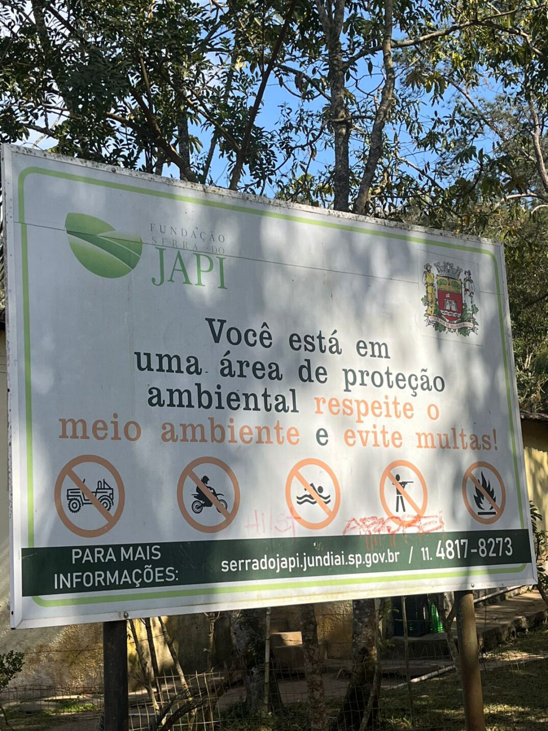 Placa na Serra do Japi