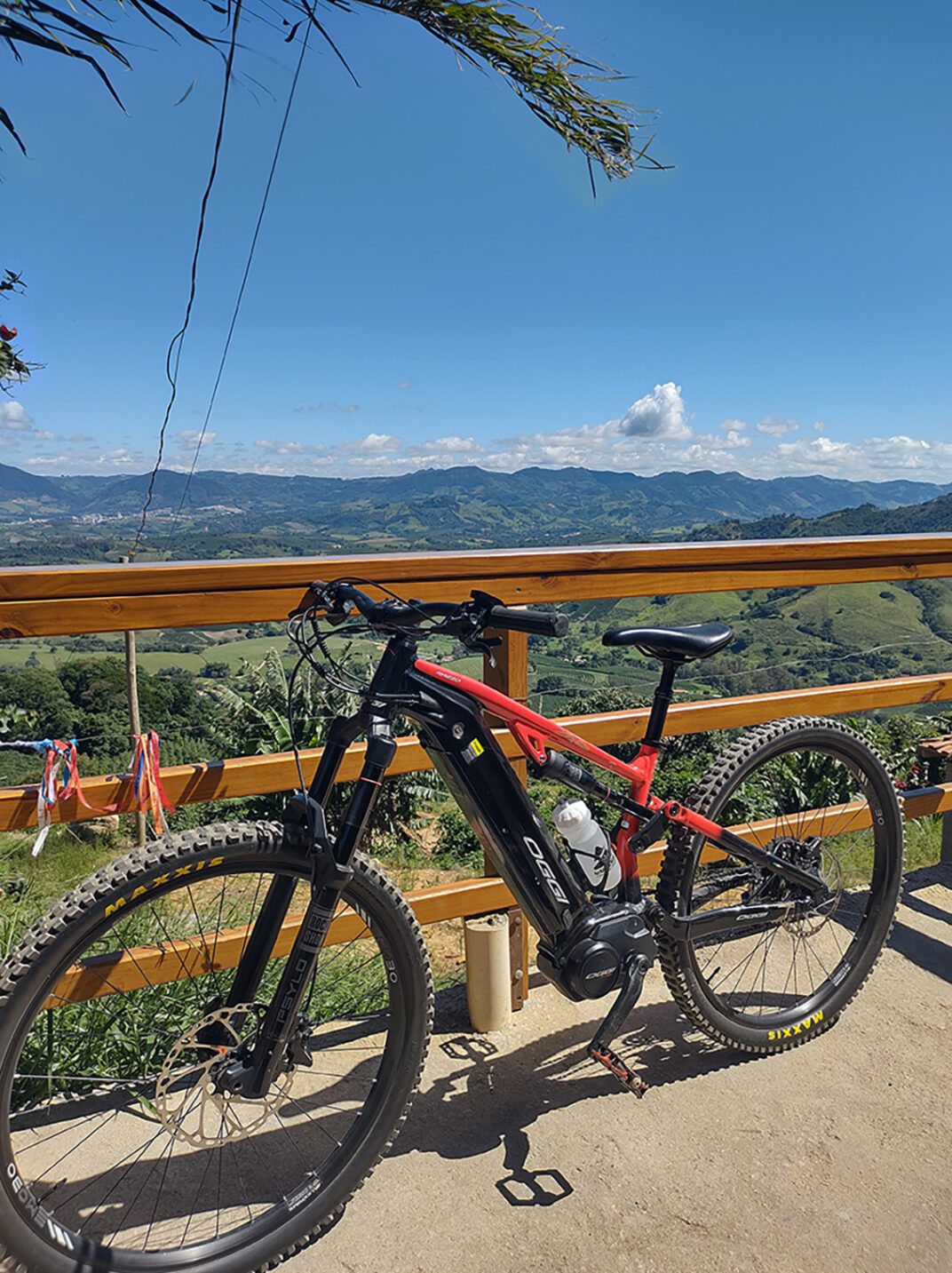 A OGGI Razzo T-130 é a bike elétrica mais alugada para o Caminho da Fé