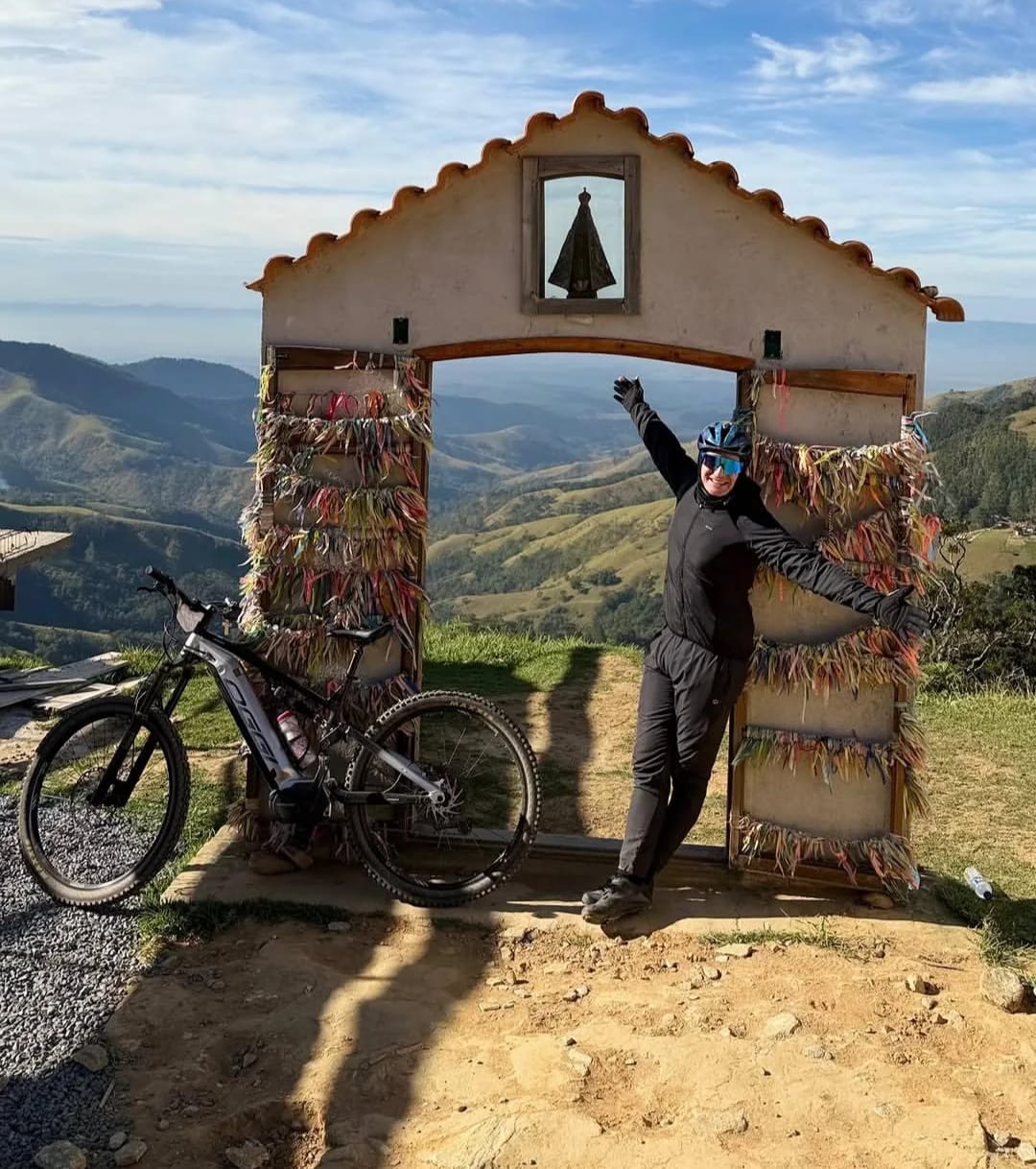Capa de Caminho da Fé: a jornada de um padre ciclista até Aparecida